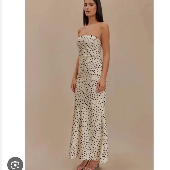 Meshki Strapless Cream and Black Dress - Picture 2 of 2